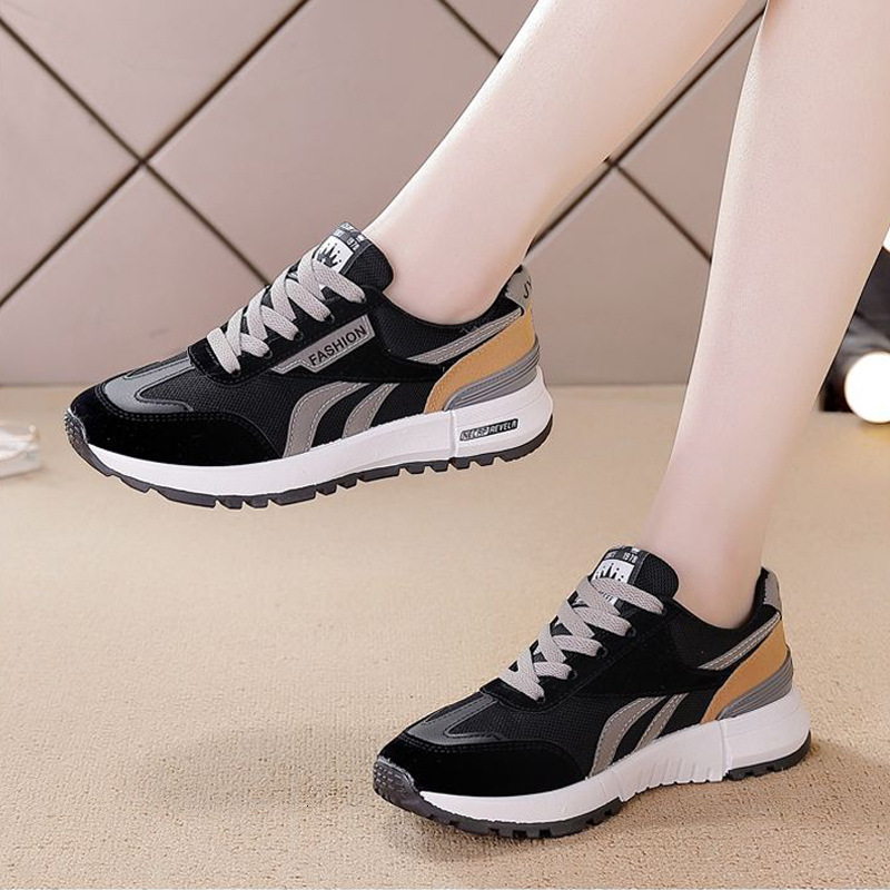 Free shipping Designer Casual Shoes Fashion Anti-slip Breathable Mesh Thick Sole Sneakers for Women Sport Running Walking Travel