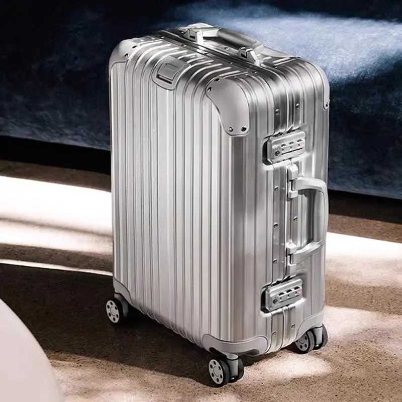 Aluminum Suitcase Metal Luggage 20222830 Inch Carryon Travel Bags Trip Cabin Password Trolley Case Travel Wheeled SuitcasesW251027