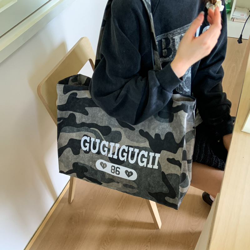 Free shipping designer bag Camouflage Denim Canvas Bag Women New Fashion Large Capacity Tote Bag Casual Versatile Underarm Shoulder Bag