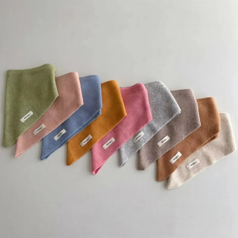Winter Wool Baby Scarf Warm Cashmere Triangle Neckerchief Shawl Solid Color Kids Boys Girls Drool Saliva Towels 251027