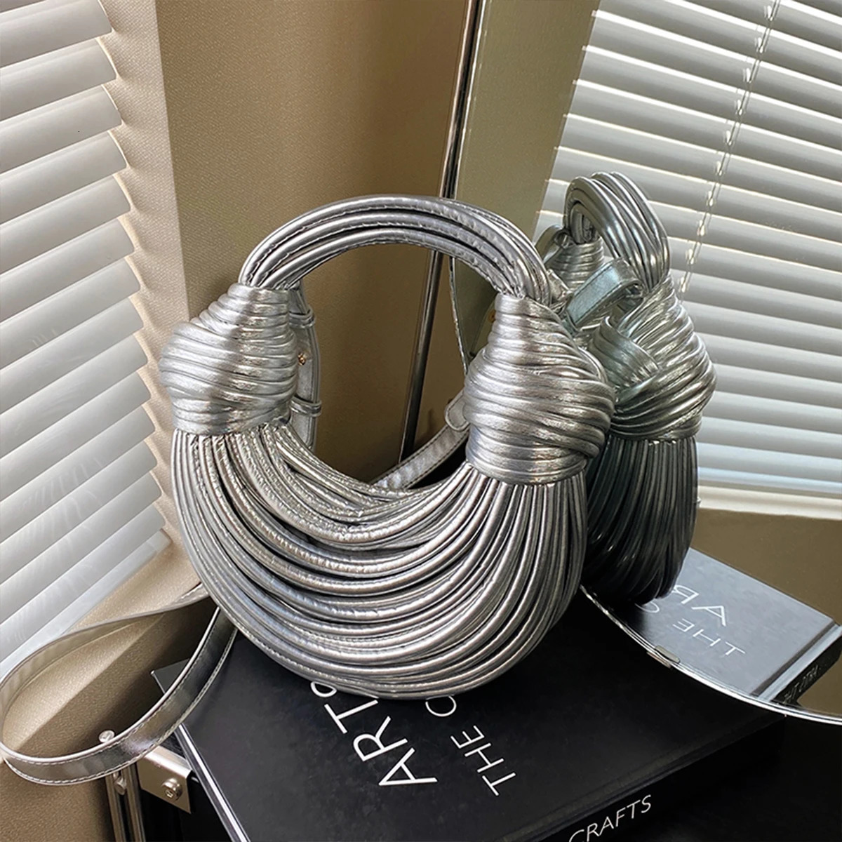 Elegant Women Evening Bag Shiny PU Clutch Detachable Strap for Party Wedding Gold Silver Glamorous Purse Banquet shoulder bag 251027