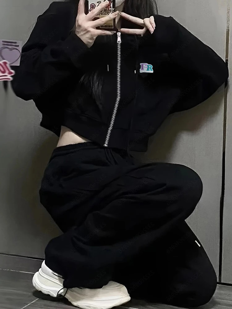 Womens Spring and Autumn LongSleeved Zipper Sweatshirt Set Slimming Student Korean Style Loose Versatile TwoPiece 251027