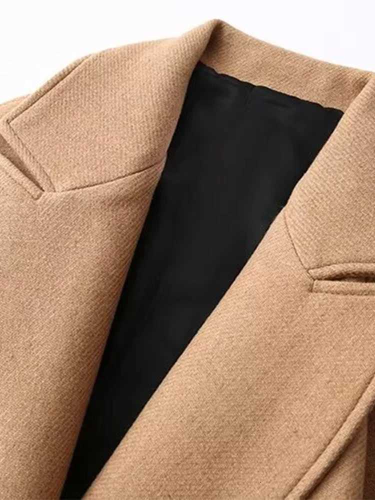 Classic highend doublefaced cashmere coat mediumlength simple and elegant commuting belt woolen coat for women M251027