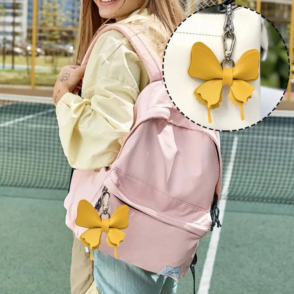 Retro Colorful Butterfly Pendant Keychains Leather Exquisit Backpack Decoration Accessories Personalized Bag Pendant 251021