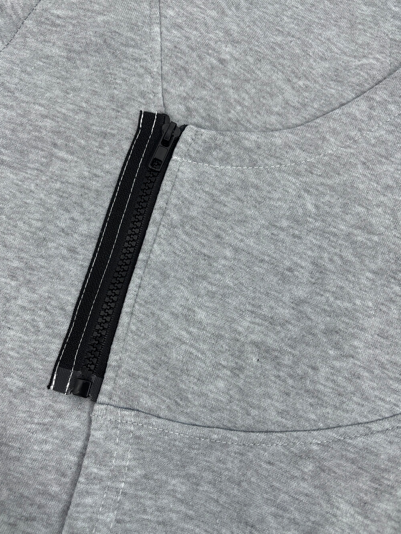 Parisian Inspired Street Style Apparel: Stylish Fitted Jackets Featuring Contrasting Zippers & Textured Surface Finish Perfectly Suitable For Any Seas