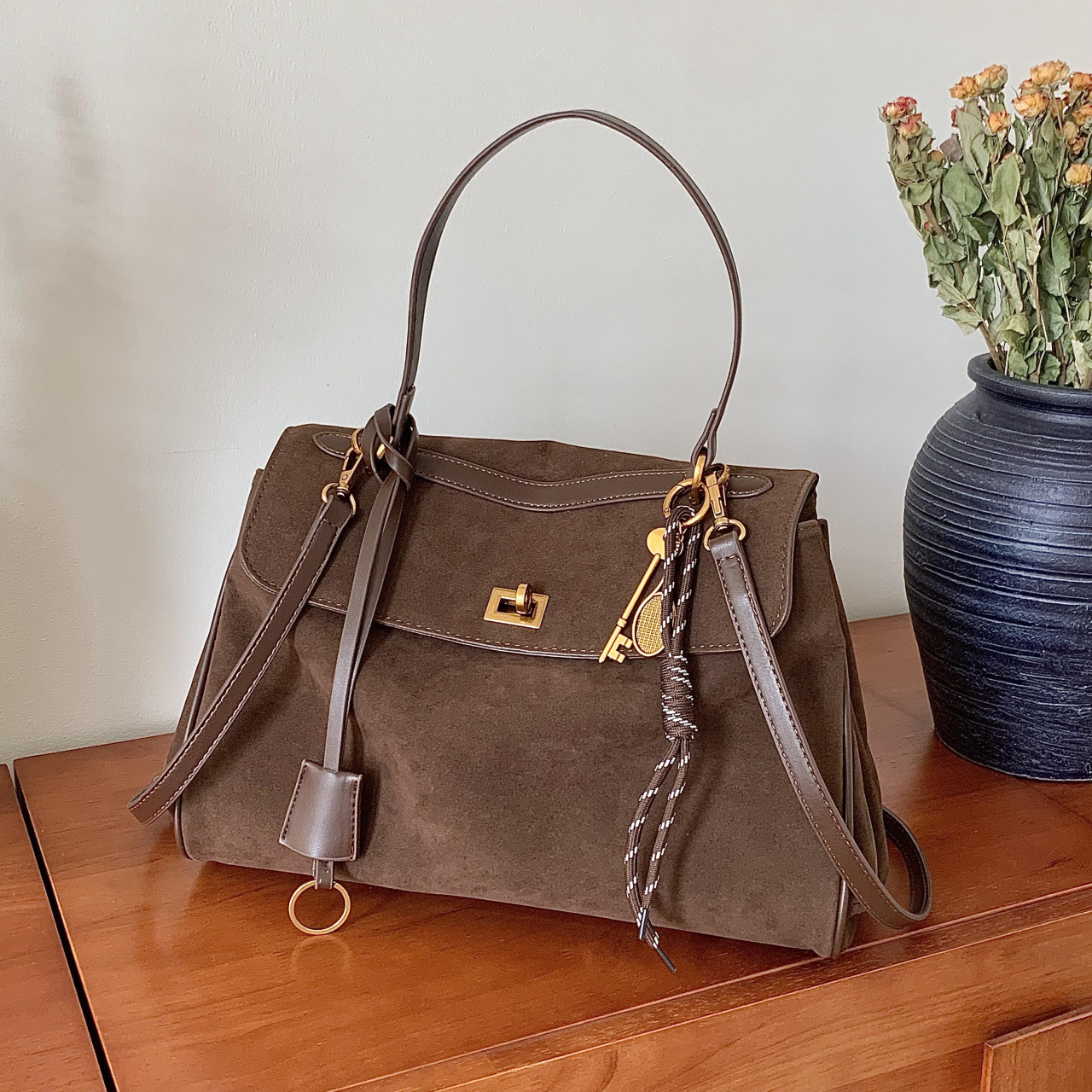 Designer Handbag Single Shoulder Bag High-end Matte Rodeo Trendy Versatile Crossbody Bag Large Luxury Bag Capacity Commuter Handbag