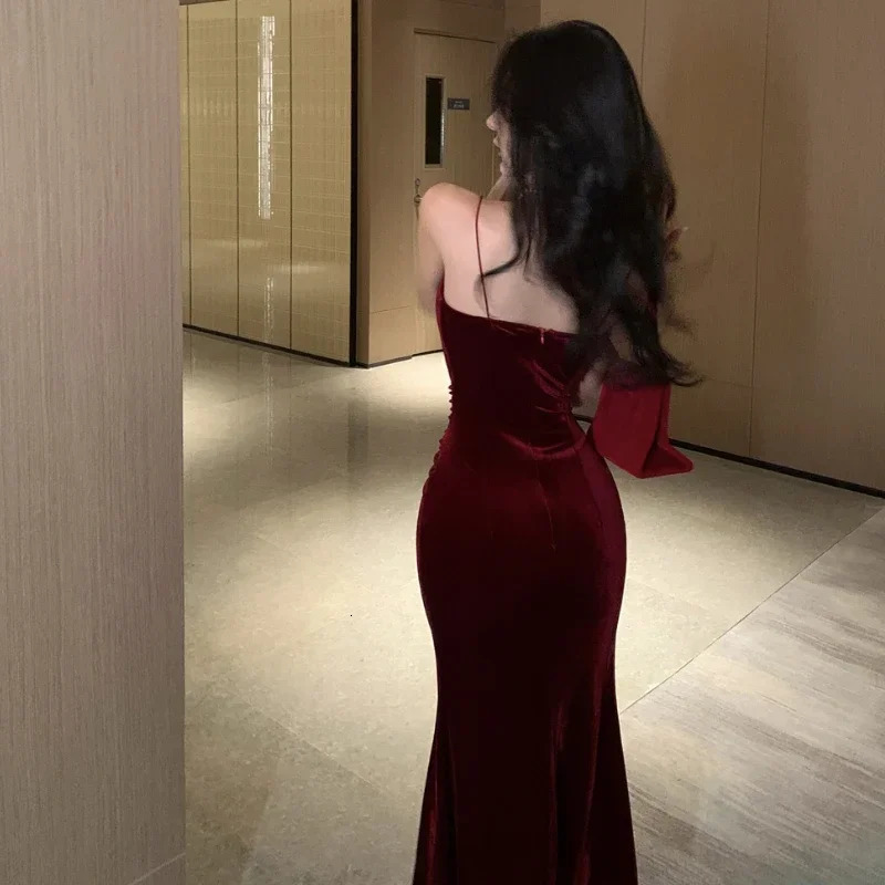 Vintage Sexy Club Prom Red Dresses for Women Spaghetti Strap Slit Velvet Dress Beach Bandage Bodycon Midi Dress Party Elegant 251027