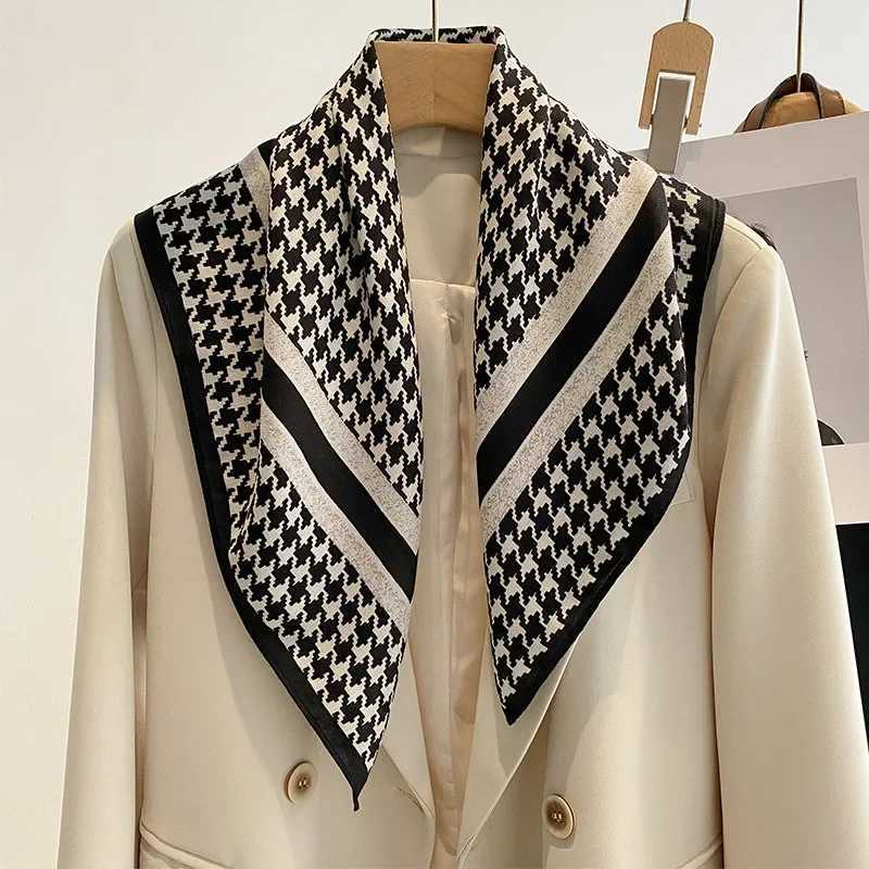 Fashion Bandana Neck Scarfs For Wen Floral Print Handkerchi Hijab Scarf Fa Luxury Cotton band Soft Neck Scarves 70cmW251027