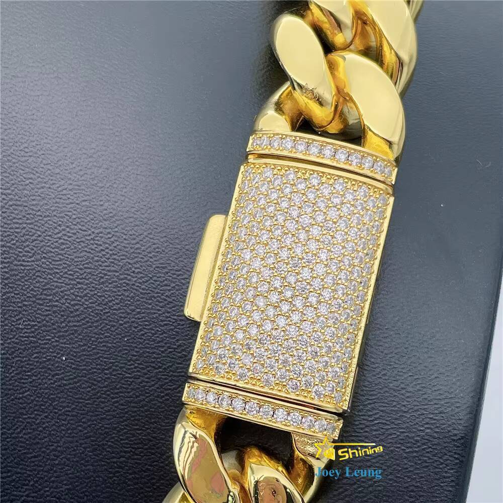 Hip Hop Style Iced Out Custom Lock Moissanite Diamond VVS Cuban Chain Stainless Steel Cuban Chain Necklace Miami Cuban Link