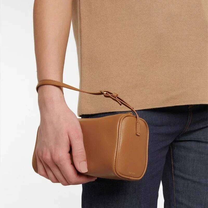 Soft Leather Pencil Case Handbag Shoulder French Bread Shape Cosmetic Underarm Round Tube Bag Zipper Closure Mobile Phon