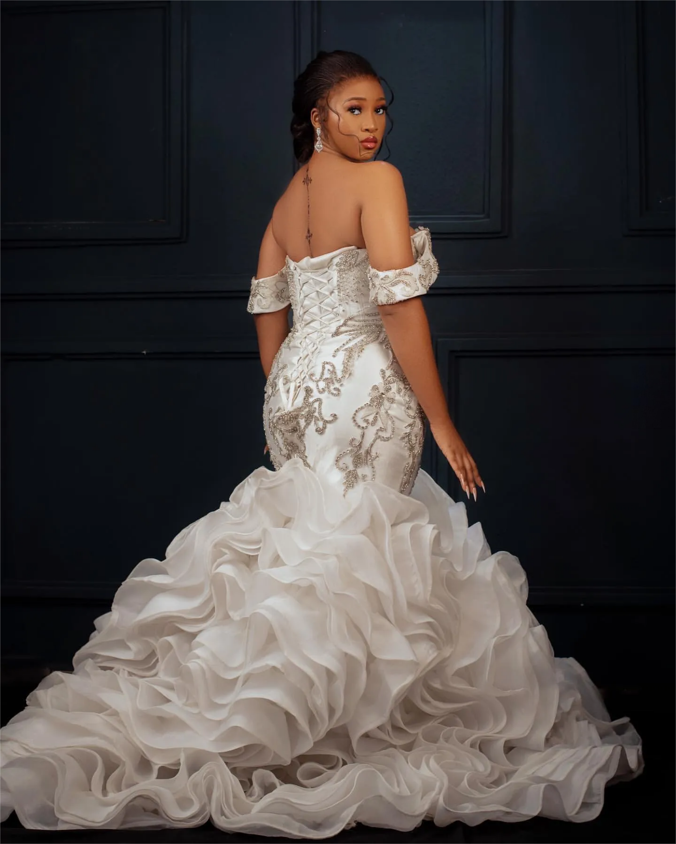 Arabic Aso Ebi Plus Size Ivory Mermaid Wedding Dresses Lacefull Flowers Crystals Beaded Sweetheart Bridal Gowns Dresss