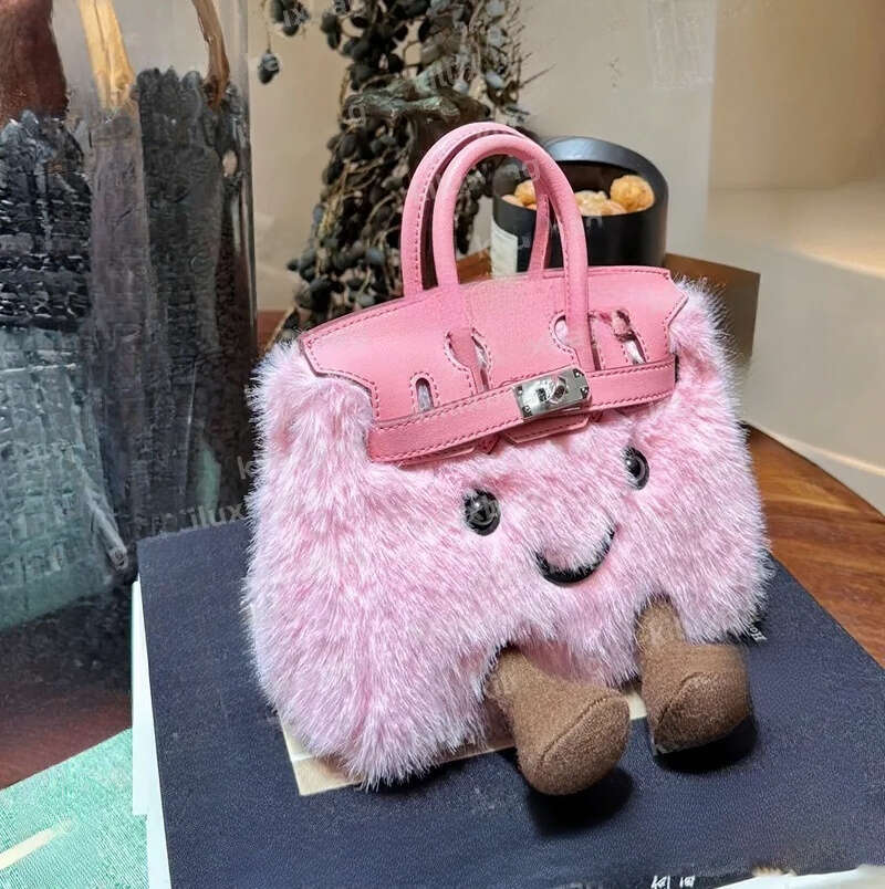 Best Seller 2025 New Pduct Popular Designer Tote Bags Co Branded Cute Platinum Plush Elf Mini Handheld Women Cssbody Bag Designer Bag