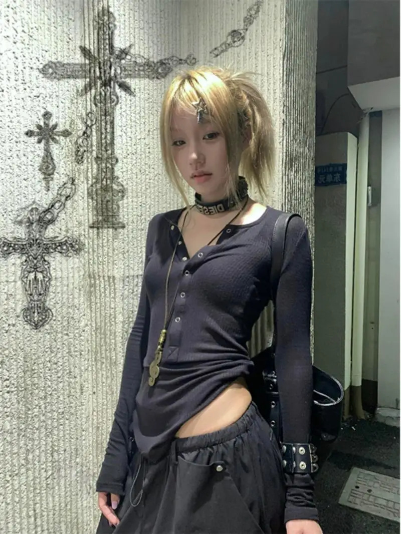 Tonngirls Y2k Japanese T Shirt Women Lace Long Sleeve Print Graphic Tops Streetwear American Retro 90s Crop Tops Autumn Tshirts 251027