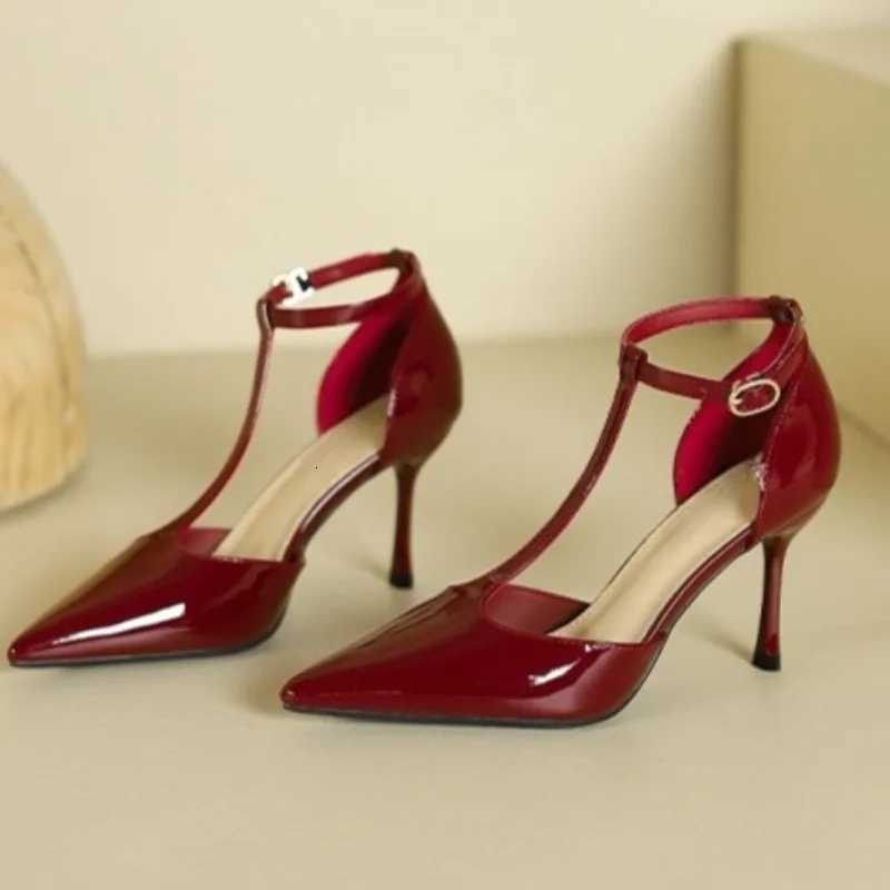 Temperament Stiletto Single Shoes Autumn New Pointed Toe Shallow Mouth Hollow e Strap Antislip Wearresistant High HeelsXJ251027