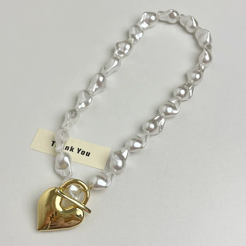Pearl HeartShaped Necklace For Women HeartShaped Pendant Necklace Fashionable Womens Jewelry Accessory 251023