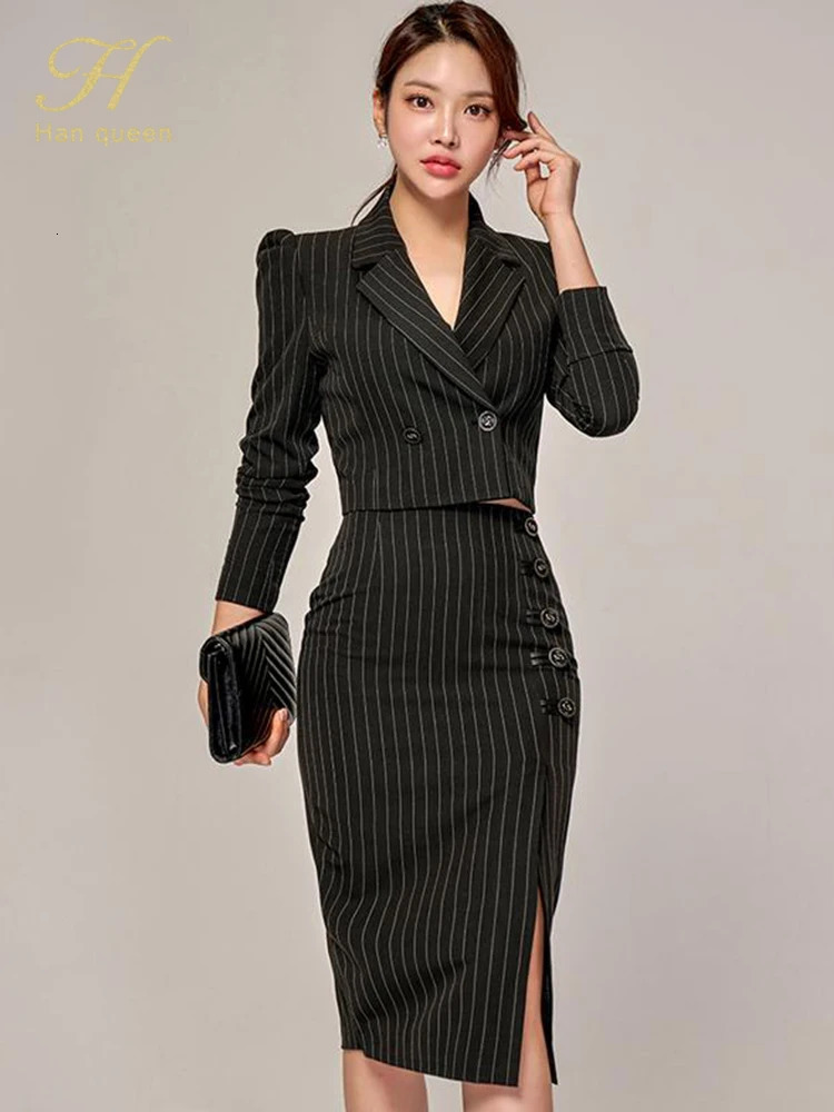 H Han Queen Autumn Winter Stripes Occupation 2Piece Suits Women Elegant Blazer Simple Sheath Pencil Skirts Korean Casual Set 251023