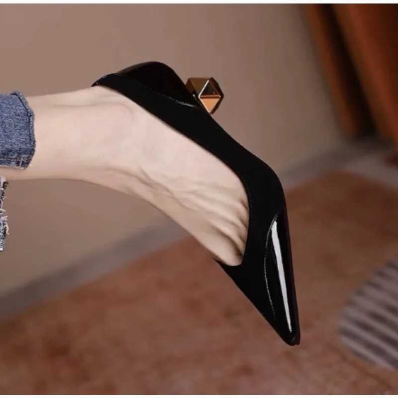 New Style Luxury Womens Fi Mid Heel Specialshaped Heels Pointed Shallow Single Shoes Lady Leisure Comfortable Work ShoesXJ251027