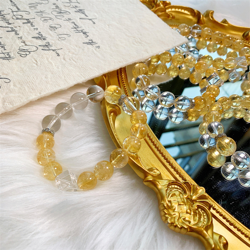 Elegant Small-Batch Handmade Yellow Quartz Choker Necklace Featuring Exquisite White Sugar-Cube Accents