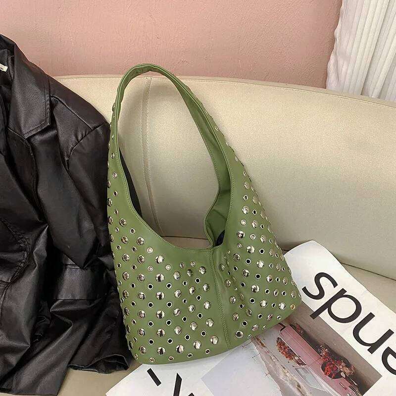 Trendy Punk Style Round Rivet Inlaid Premium Sense Bucket European And American Women's Underarm Shoulder Bag