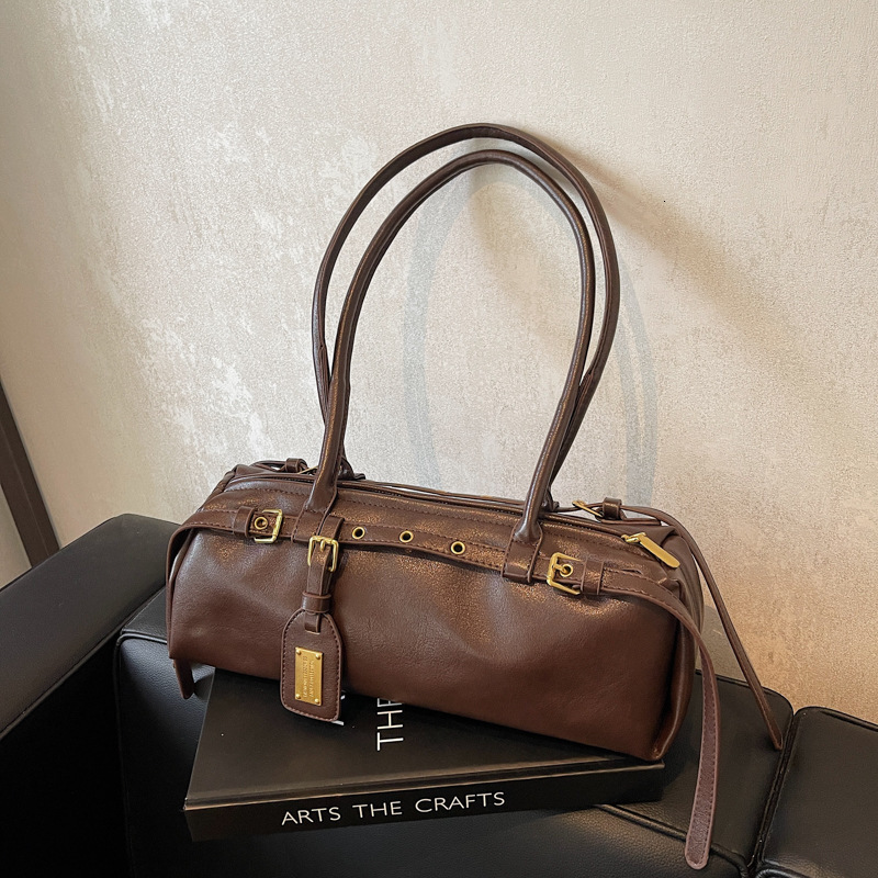 Free shipping designer bag Vintage Underarm Bag for Women Autumn and Winter New Niche Bowling Bag Large Capacity Single Shoulder Commuter Bag