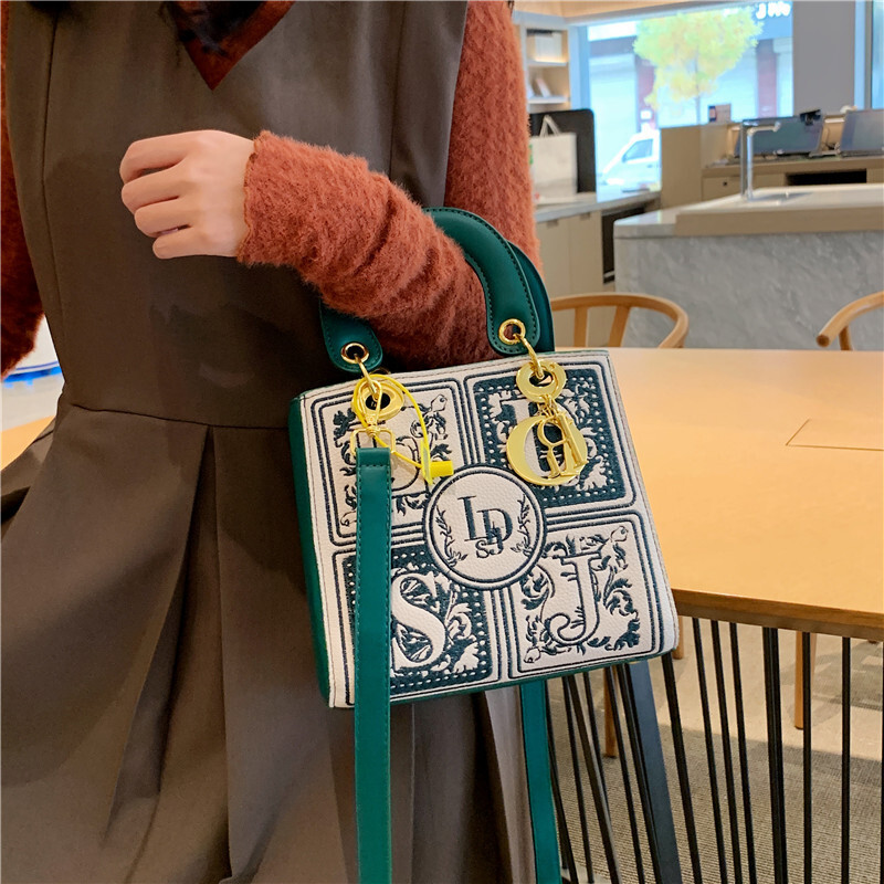 Free shipping designer bag New Luxury Heavy Embroidery Bag Fashion Handbag Women Shoulder Crossbody Bag