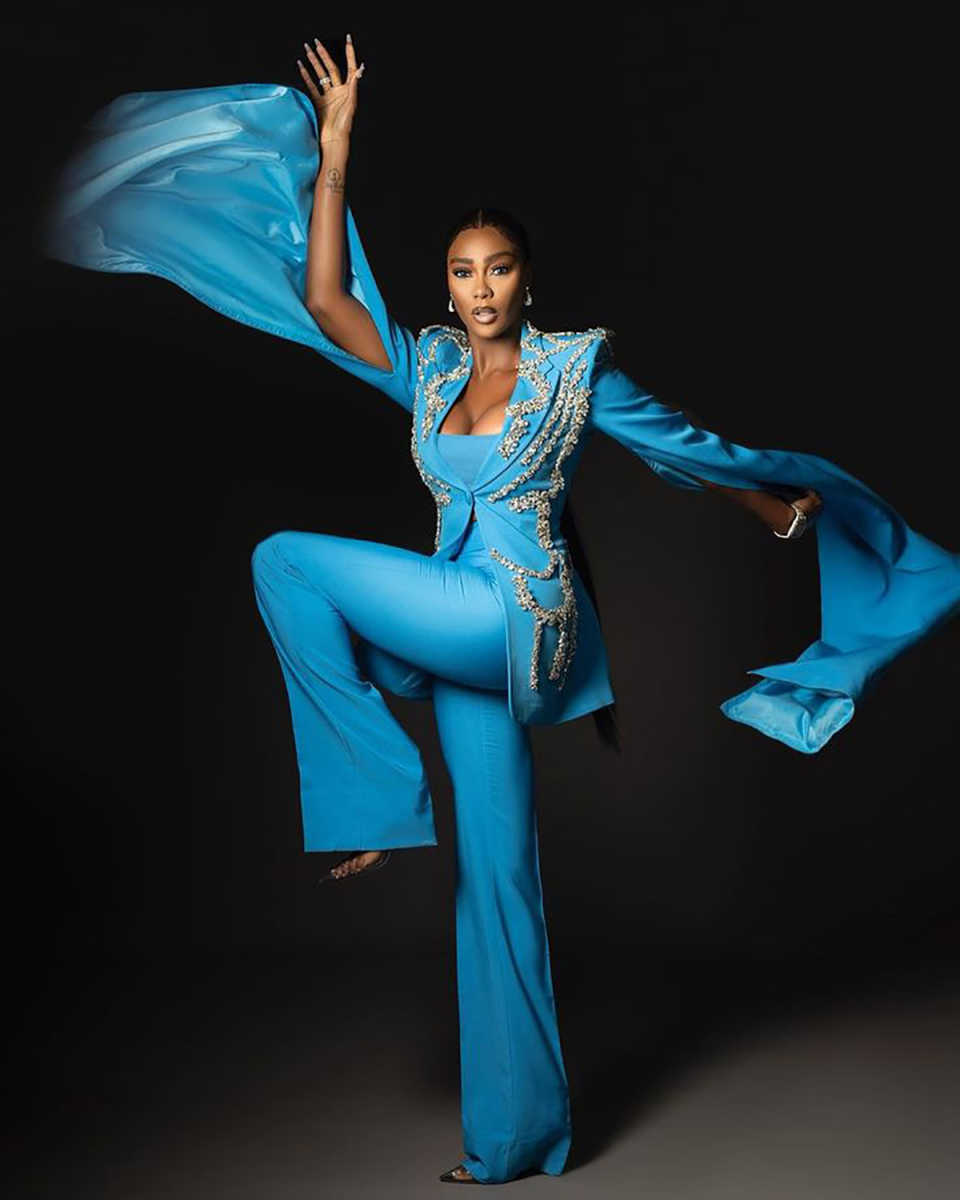 Crystal Women Pants Suits 2 Pieces Long Cape Sleeves Blazer Customized Formal Special Occasion Evening Party Show Outfit