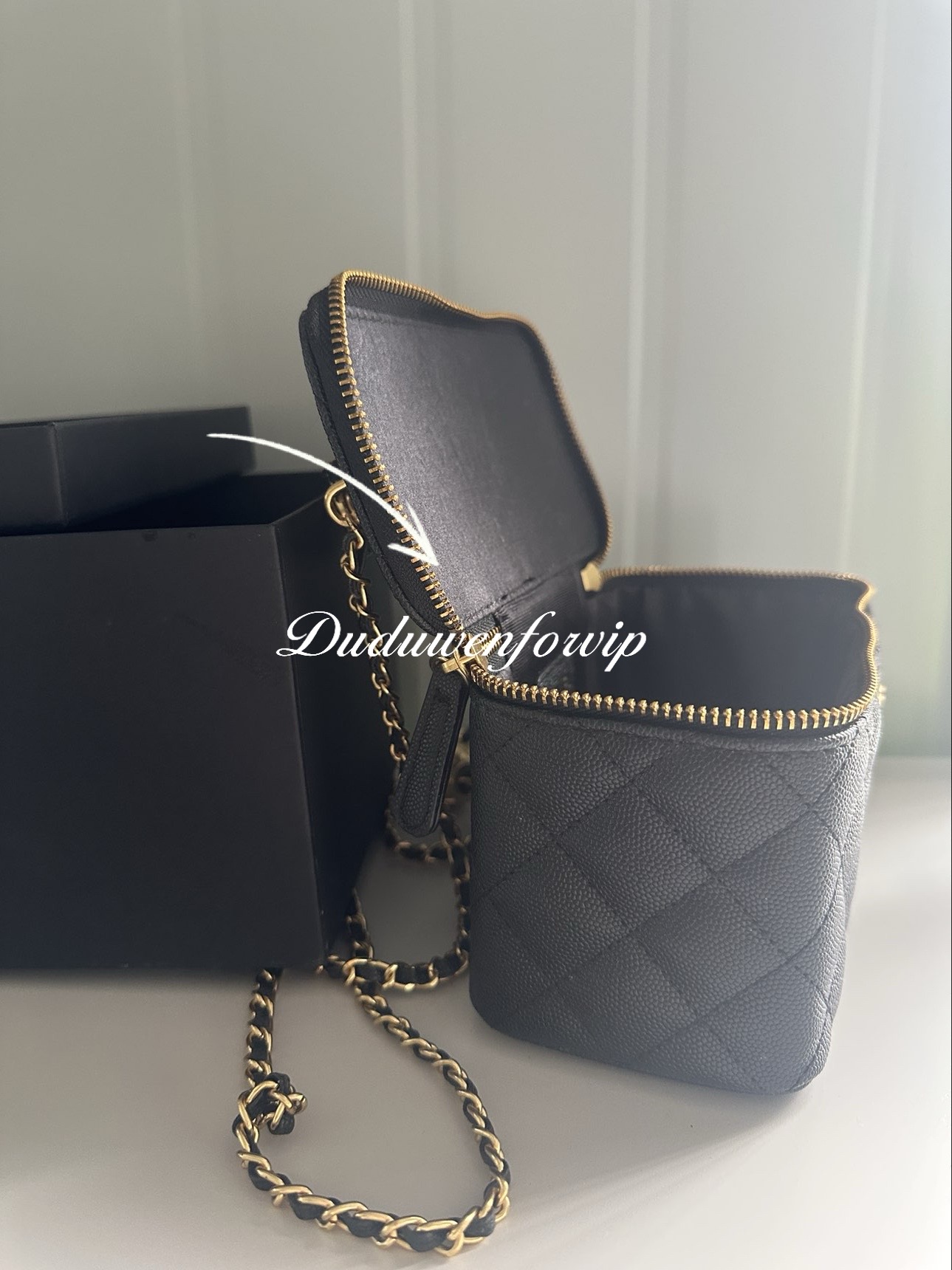 Storage Box 19X10X11.5Cm gift organization box with adjust chain party gift full packing Handle case