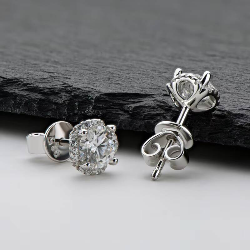 Factory Supply Directly 925 Sterling Silver Halo 5mm 05CT VVS Moissanite Flower Stud Earring for Girls