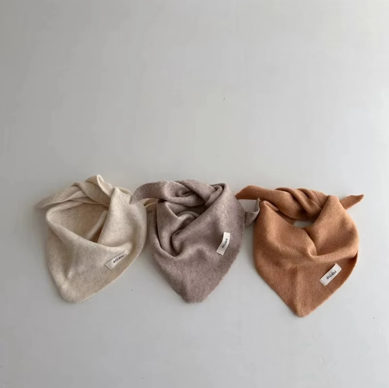 Winter Wool Baby Scarf Warm Cashmere Triangle Neckerchief Shawl Solid Color Kids Boys Girls Drool Saliva Towels 251027