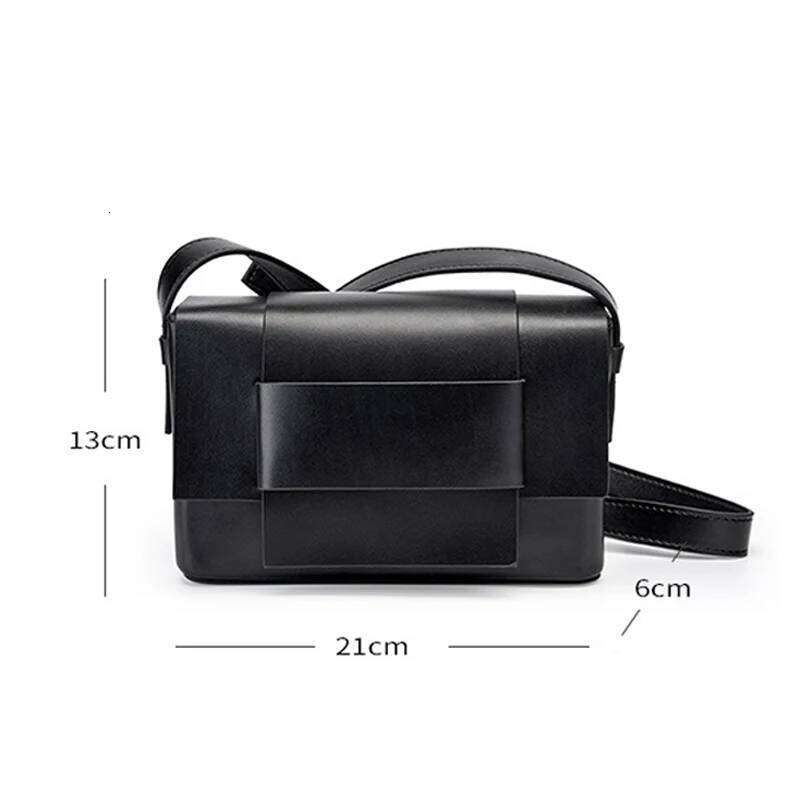 Designer Luxury Fashion Neutral Split Leather Messenger Solid Color Lady Casual Shoulder Bags Women Knitting Square Cross Body Bag New