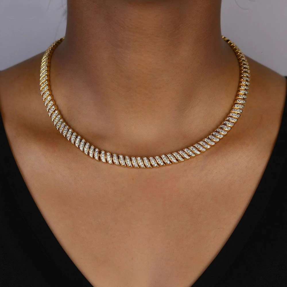 Classic Snake Shape Tennis Chain Bangle Bracelet Paved Bling CZ For Women Wedding Party Fashion European Jewelry 251023