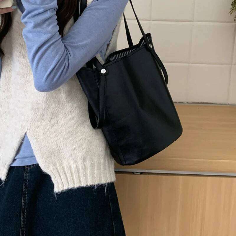 New Bucket Bag With Retro And High-End Feel, Single Shoulder Armpit Tote Bag, Versatile, Large Capacity Handheld Commuting