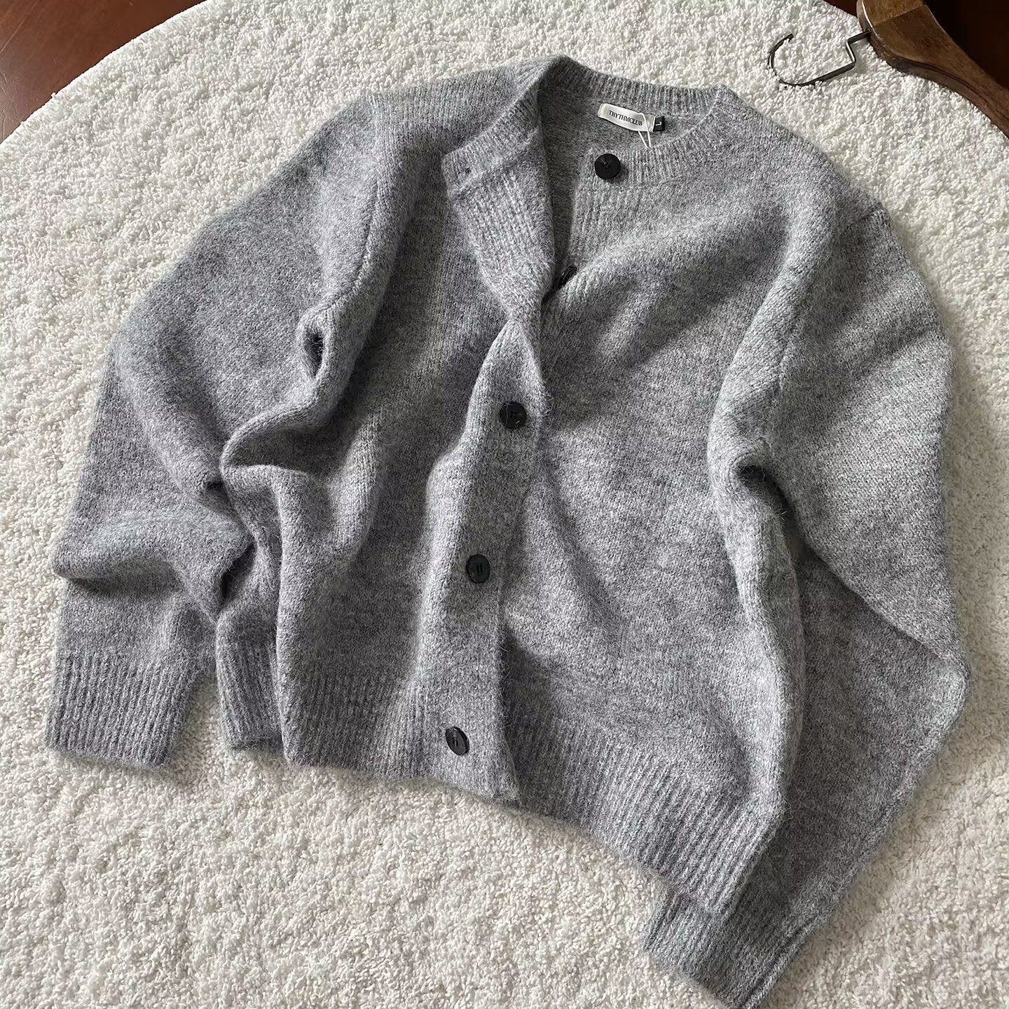 Autumn Winter Designer Sweater Men's Sweater Cardigan Old Money Style Gray Versatile Cleanfit Round Neck Loose Casual Knitted Sweater Trendy