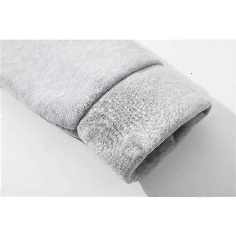 Japanese anime new jeans rabbit print new hoodie mens hooded sweatshirt Millennium Bug street fashion pullover clothing W251027