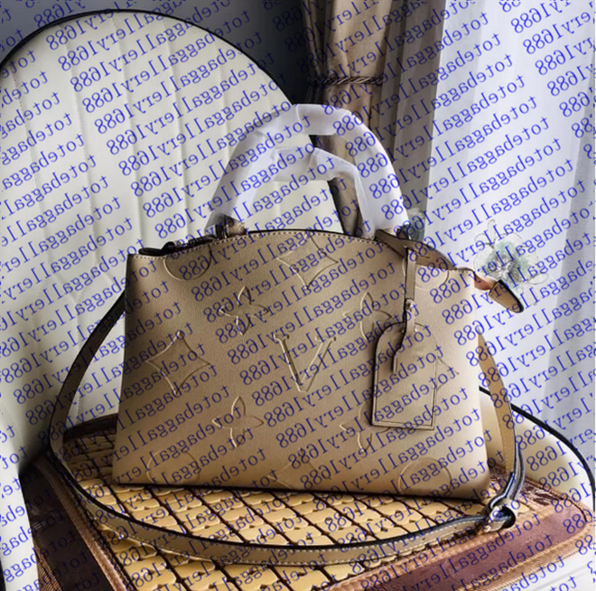 Top Shoulder Bags luxurys Handbags Purses Women Tote Brand Letter Embossing designers Genuine Leather Bags