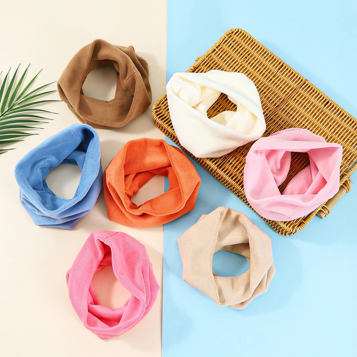 Autumn and Winter Childrens Scarf Baby Bib Baby Warm Bib Solid Color Knit Bib for Boys and Girls Baby Shawls 251027