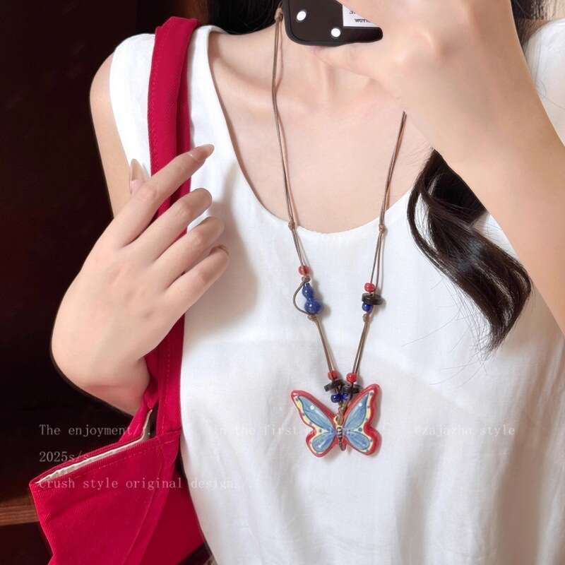 Ceramic butterfly bead pendant necklace with unique ethnic style accessories made of resin material