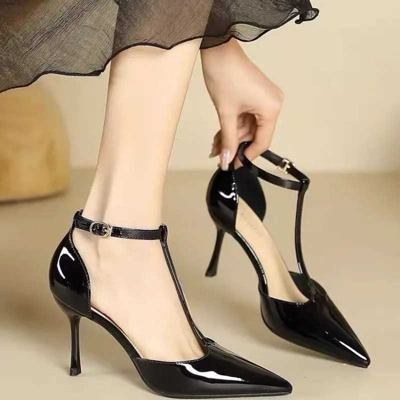 Temperament Stiletto Single Shoes Autumn New Pointed Toe Shallow Mouth Hollow e Strap Antislip Wearresistant High HeelsXJ251027