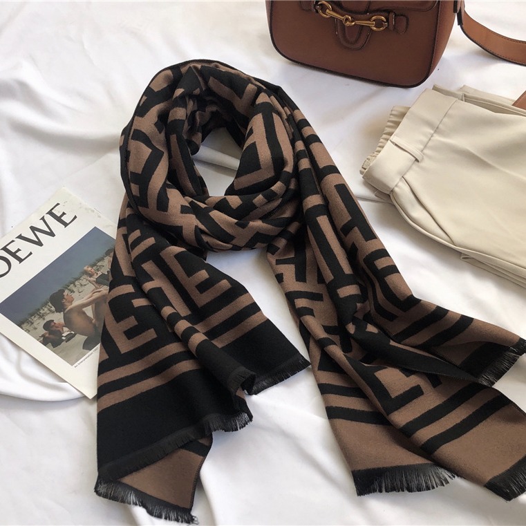 Free shipping Designer Scarves 2025 Autumn Winter New Scarf Fashion Versatile Light Luxury High Quality Scarf Thickened Warm Shawl brown