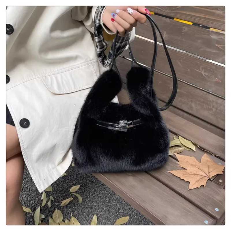Fashionable Womens Bags Trend 2025 Faux Fur Shoulder Bags Plush Faux Mink Luxury Handbags Chic Crossbody Bag Solid Color Purses Y251027