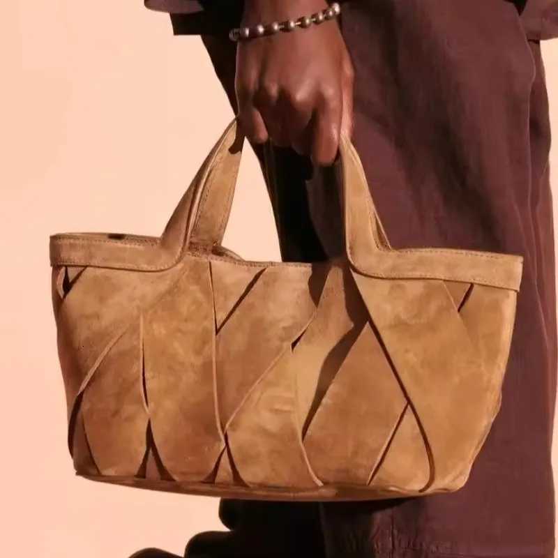 Hand bag womens autumn and winter new fashion woven handbag womens crossbody bag niche Y251027