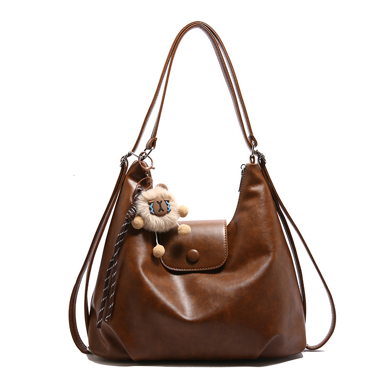 Free shipping designer bag Autumn and Winter New Large Capacity Shoulder Tote Bag Fashion Niche Design High-end Versatile Crossbody Bag