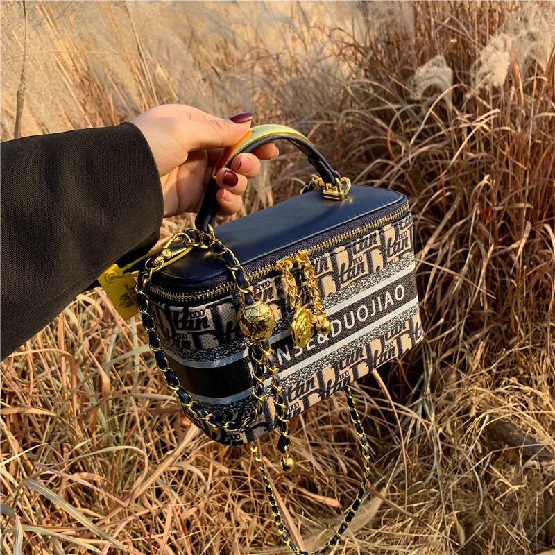 Free shipping designer bag High-end Niche Design Printed Box Bag for Women New Commuter Single Shoulder Crossbody Small Square Bag