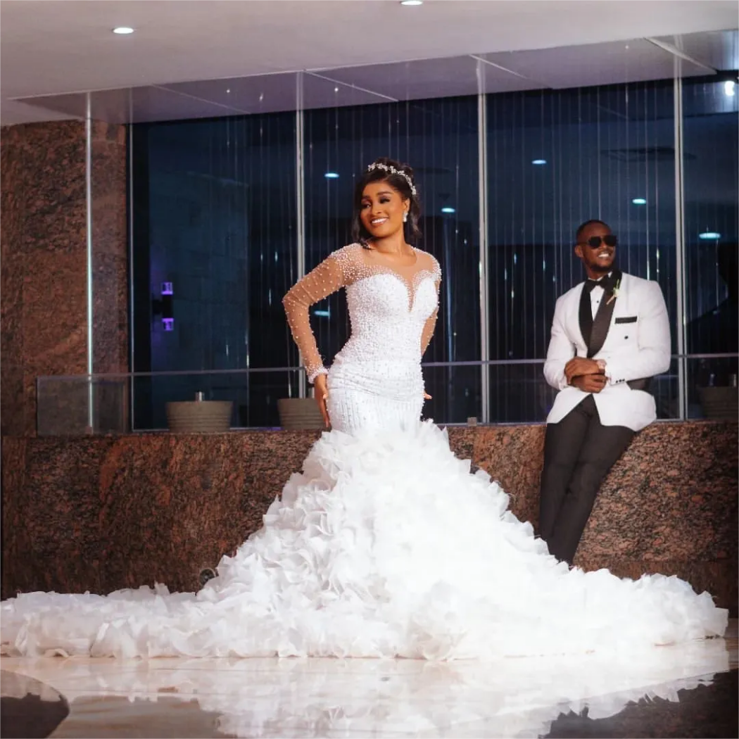 Arabic Aso Ebi Plus Size Mermaid Wedding Dress in Ivory with Full Lace Pearls Detachable Train and Full Sleeves
