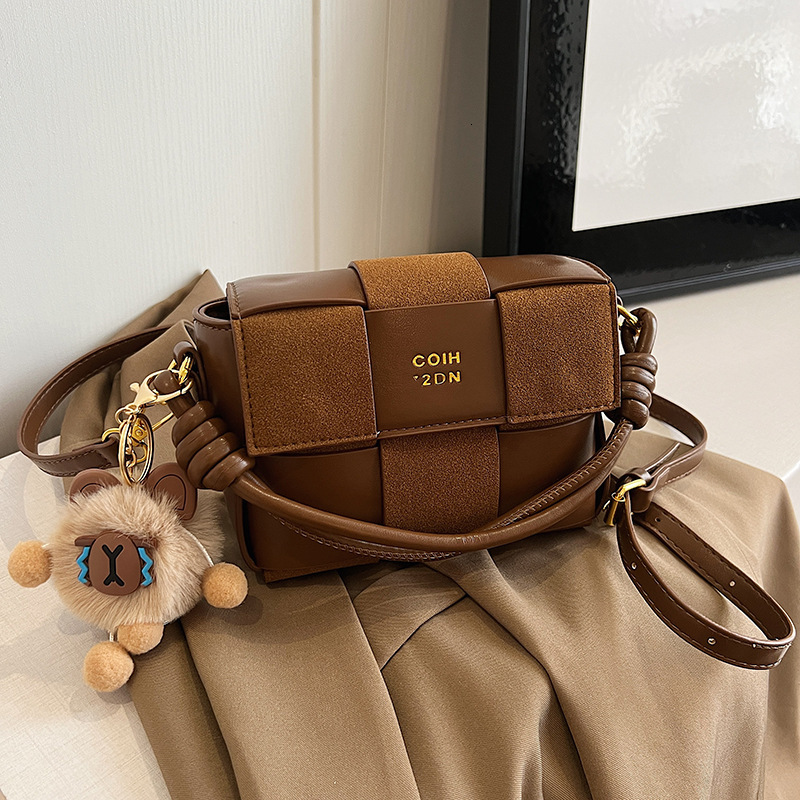 Free shipping designer bag Fashionable Handheld Woven Bag for Women New Autumn and Winter Trendy Versatile Small Square Bag Casual Single Shoulder Cro