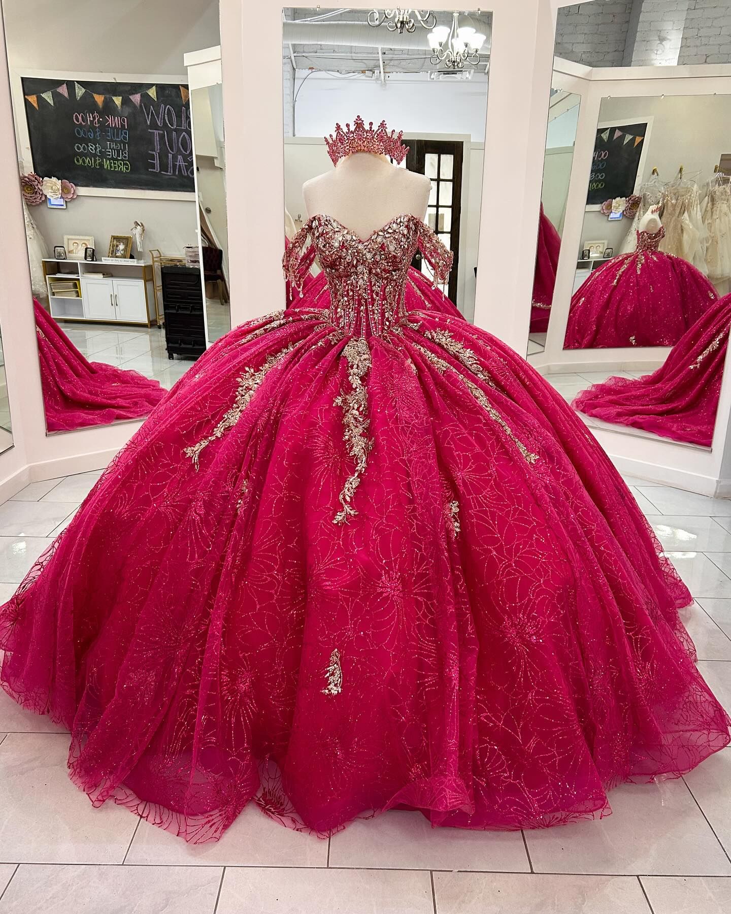 Stunning Crystals Ball Gown Quinceanera Dresses Sequined Prom Gowns Appliqued Off The Shoulder Necke Tulle Sixteen Sweet 15 Masquerade Dress O27