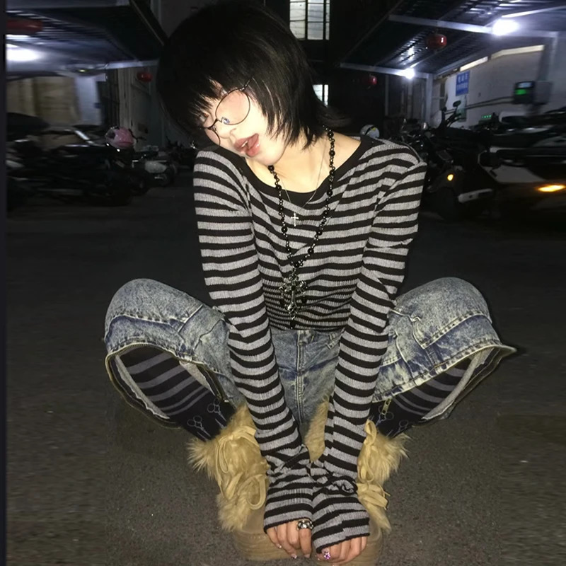 Genayooa Japanese Y2k Tshirt Women Long Sleeve Off Shoulder Striped Crop Tops Y2k Grunge 2000s Aesthetic Streetwear T Shirts 251027