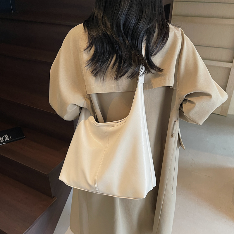 Free shipping designer bag Relaxed Casual Tote Bag for Women Large Capacity New Fashionable High-End Soft Leather Commuter Shoulder Bag