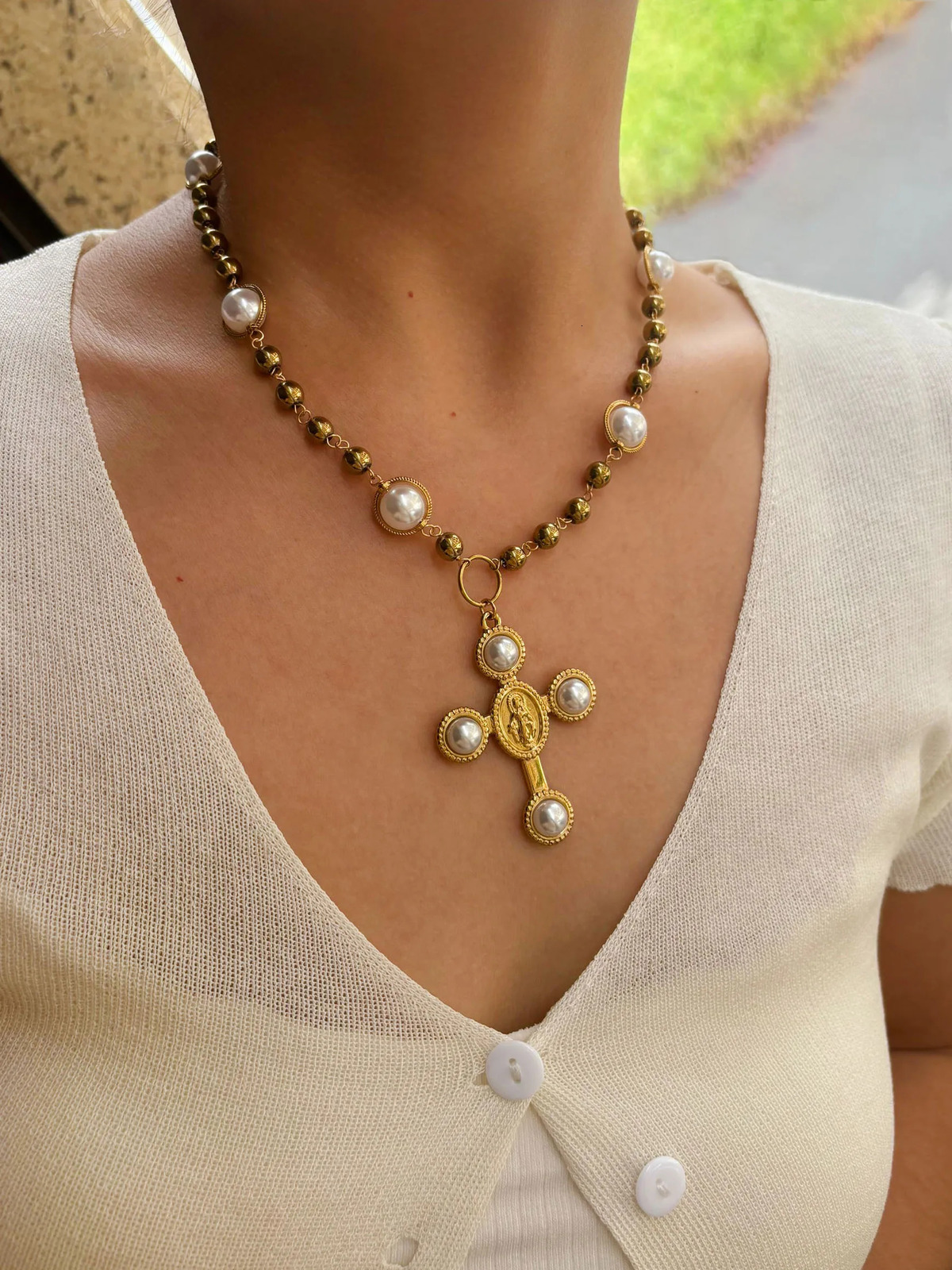 Perisbox Trendy Elegant Pearl Virgin Mary Cross Pendant Womens Necklace Stainless Steel Beaded Chain Wedding Jewelry 251023