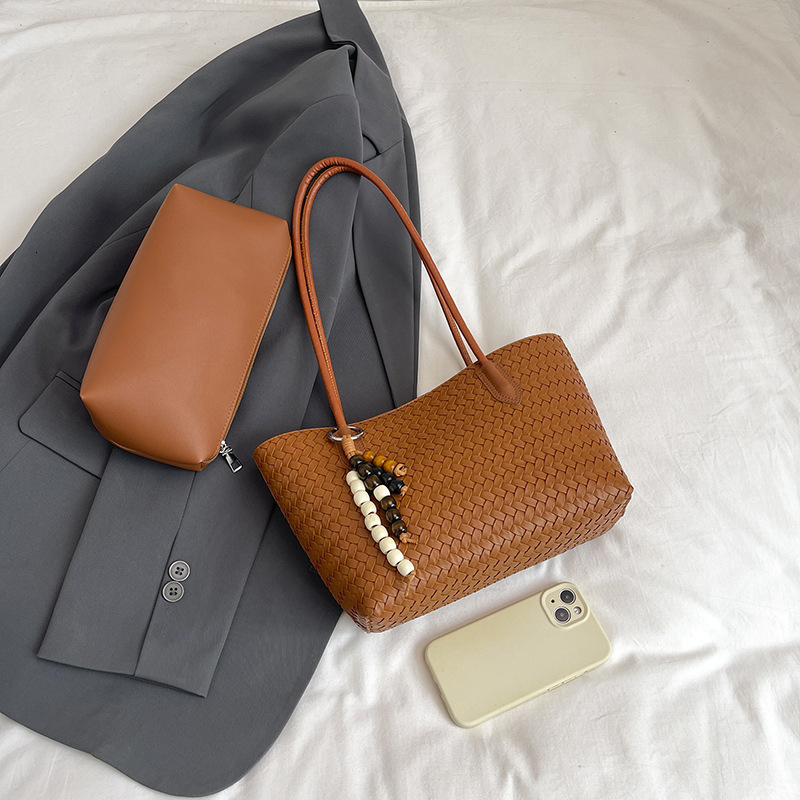 French niche design mother and daughter handbag winter new item retro woven texture design trendy women's shoulder bag luxury designer bag